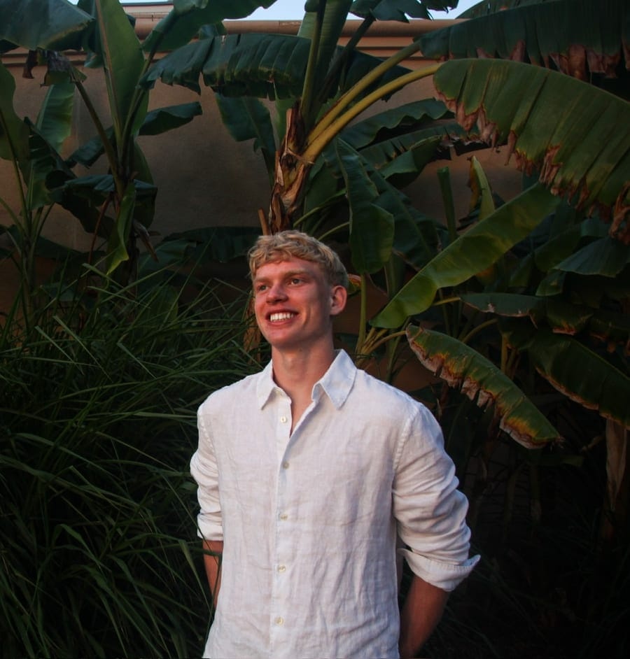 Jaden Hitipeuw - Growth & Acquisition at neesoi